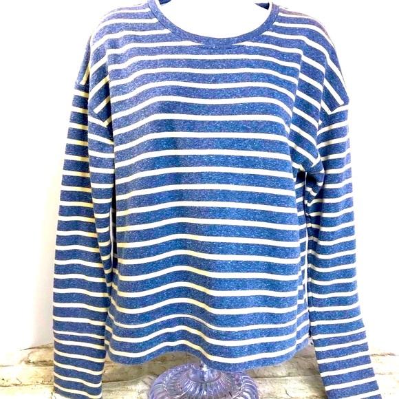 Vineyard Vines Tops - Vineyard Vines Striped Pullover Crew Sz  Sm